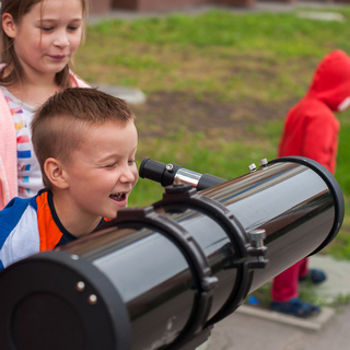 День космонавтики Астрономия на Детской научной станции Оранжевый телескоп Пенза